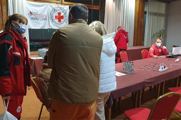 Poziv izbjeglicama u privatnim smještajima da se jave Službi traženja Crvenoga križa